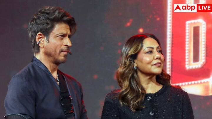 షారుఖ్ ఖాన్ తన డైట్​లో ఉదయాన్నే మొలకలు తీసుకుంటారు. 100 గ్రాముల మొలకలలో దాదాపు 2 గ్రాముల ఫైబర్ ఉంటుంది. ఇది జీర్ణక్రియను మెరుగుపరుస్తుంది. పేగులను శుభ్రంగా ఉంచుతుంది. పోషకాలతో నిండిన మొలకలు మంచి బ్యాక్టీరియాను అందిస్తాయి.