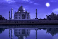 Night View of Taj Mahal: रात में कैसा दिखता है ताजमहल, इन 10 तस्वीरों में देखें खूबसूरती