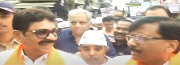 बाळा नांदगावकर हे संजय राऊतांच्या खांद्याला खांदा लावून या मोर्चात सहभागी झाल्याचे पाहायला मिळाले.