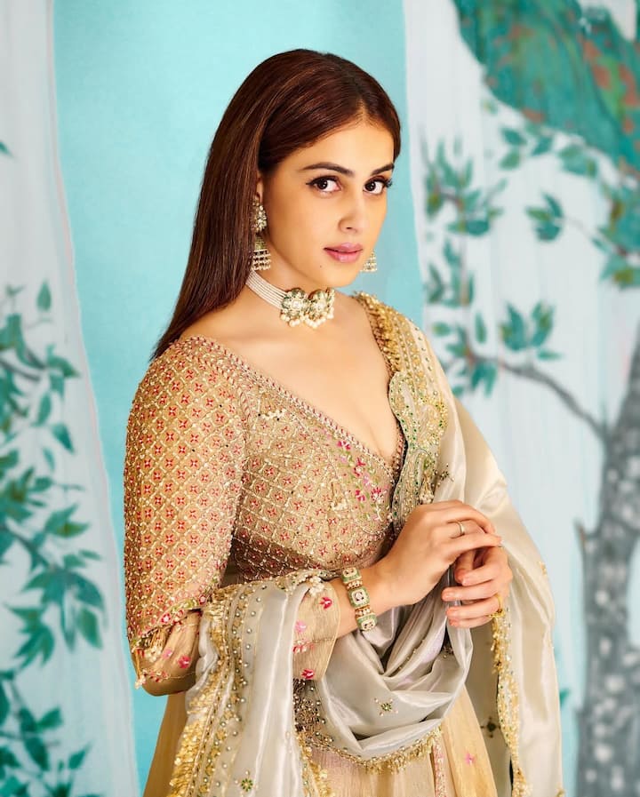 Genelia was offered to me with Ritesh Deshmukh during this time. Apart from this, another South film Satyam was also offered. He worked in these films while studying.