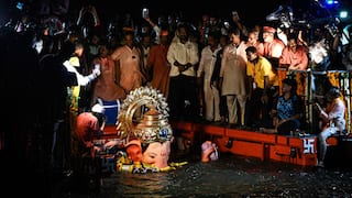 Delhi Police Uncover Nepal Link In Mobile Phone Thefts At Mumbai's Lalbaugcha Raja Idol Procession