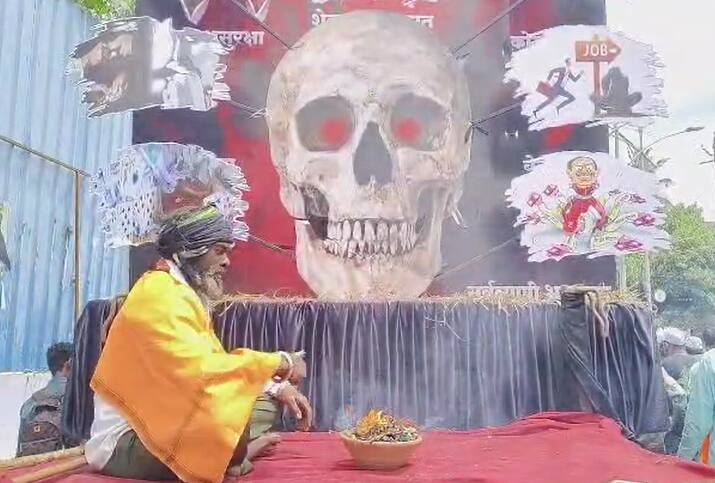 या मोर्चात नाशिककर देखील मोठ्या संख्येने सहभागी झाल्याचे पाहायला मिळाले.