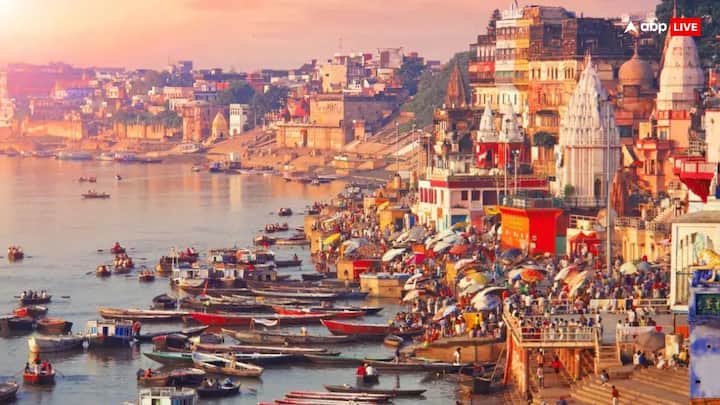 पिशाच मोचन कुंड में त्रिपिंडी श्राद्ध और नारायण बलि के जरिए अतृप्त और अशांत आत्माओं को मोक्ष का रास्ता दिखाया जाता है. मान्यता है कि इस कुंड में एक बार स्नान करने से काशी में 100 बार स्नान के बराबर पुण्य प्राप्त होता है.
