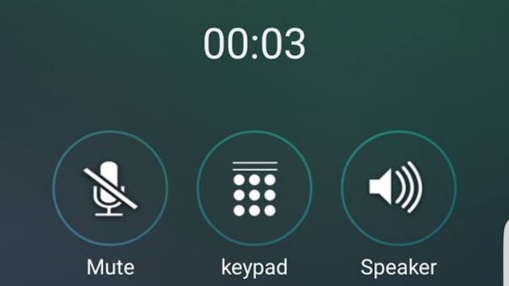 ऐसे में किसी की अनुमति के बिना उसके शब्दों को रिकॉर्ड करना सीधे तौर पर उसकी प्राइवेसी का उल्लंघन माना जाता है. अगर कोई व्यक्ति किसी की कॉल बिना बताए रिकॉर्ड करता है और बाद में उसका इस्तेमाल धमकाने, ब्लैकमेल करने या गलत तरीके से करता है, तो समस्या और बढ़ जाती है.