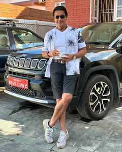 नेपाली सिनेमा का ‘अमिताभ बच्चन’ कहलाता है ये सुपरस्टार, 300 ज्यादा की हैं फिल्में, नेटवर्थ जान लगेगा जोर का झटका