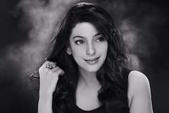 जूही चावला की 10 तस्वीरें, 57 की उम्र में 24 की एक्ट्रेसेस को खूबसूरती में देती हैं मात