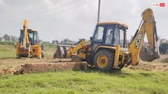 गाजियाबाद: दुहाई और डासना में चला प्राधिकरण का बुलडोजर, 19 बीघे की अवैध कॉलोनियां ध्वस्त