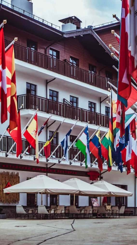 कौन से देश का झंडा सबसे पुराना है?