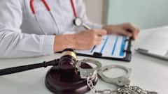 डॉक्टरांच्या बनावट सही अन् नोंदणी क्रमांकाचा उपयोग करून विमा कंपनीची मोठी फसवणूक; रक्त चाचणीचे बनावट अहवाल देणाऱ्या टोळीचा भांडाफोड