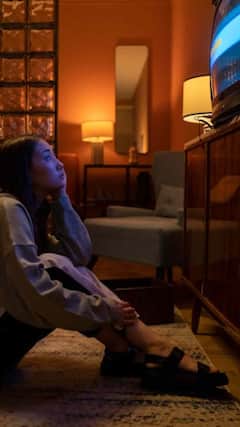 टीव्ही चॅनल 5 चित्रपट दाखवून किती पैसे कमावतो?