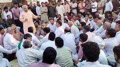 ग्रेटर नोएडा: मिलावटी पनीर जब्त मामले में पुलिस पर मारपीट का आरोप, संजीव बालियान पहुंचे कोतवाली