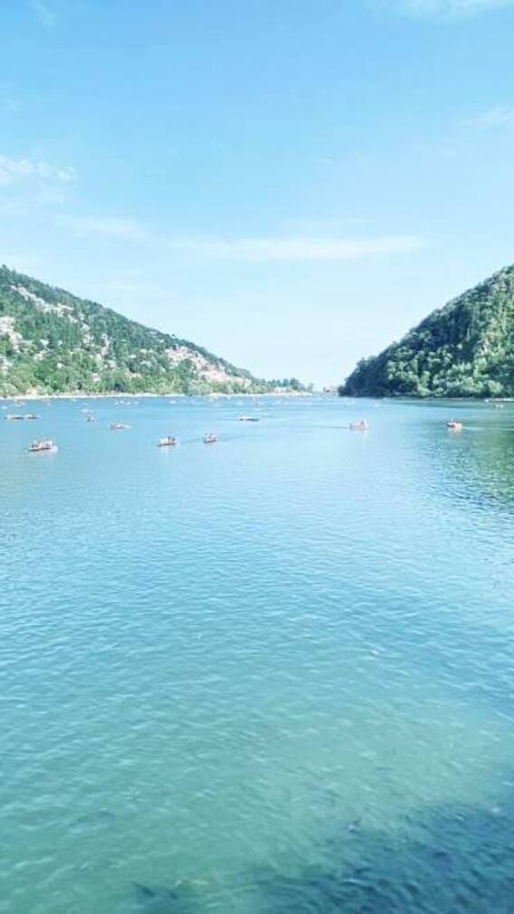 कुमाऊं मंडल में कितने जिले हैं और उनका क्षेत्रफल क्या है?