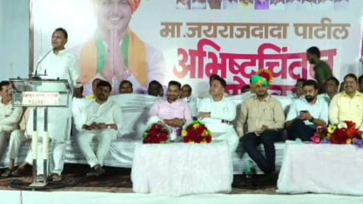 भविष्यात चांगल्या घरातली माणसं असणारा मालक तयार करावा लागणार असल्याचे ते म्हणाले.