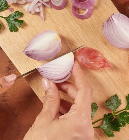 ਇਹ ਲੋਕ ਭੁੱਲ ਕੇ ਵੀ ਨਾ ਕਰਨ ਪਿਆਜ਼ ਦੀ ਵਰਤੋਂ, ਜਾਣੋ ਕੀ ਹੁੰਦਾ ਨੁਕਸਾਨ