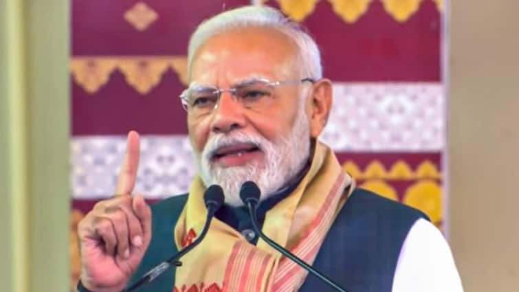 <div>PM Modi Blames Congress For 'Changing Demography Of Assam': 'Allowed Infiltrators In Greed Of Vote Bank'</div>