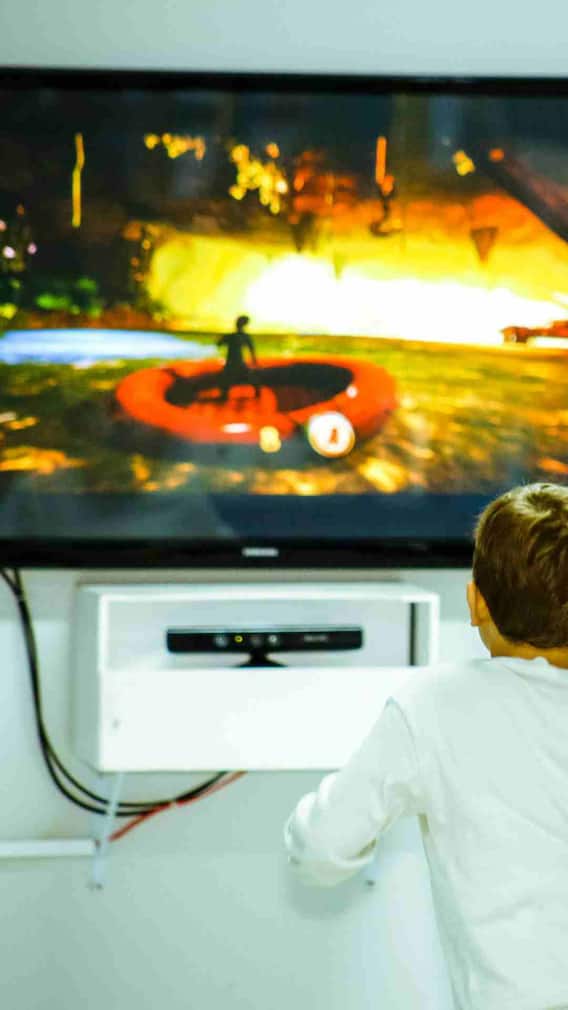 2 सीरियल दिखाकर कितने पैसे कमाता है टीवी चैनल?