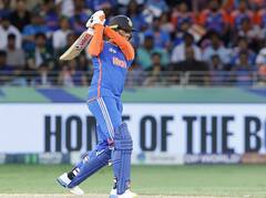 137 ਬੱਲੇਬਾਜ਼ਾਂ ਨੂੰ ਪਛਾੜ ਕੇ ਅੱਗੇ ਆਇਆ ਪੰਜਾਬ ਦਾ ਪੁੱਤ ਅਭਿਸ਼ੇਕ ਸ਼ਰਮਾ, ਟੀ-20 ਕ੍ਰਿਕਟ ਵਿੱਚ ਕੀਤਾ ਇਹ ਅਨੋਖਾ ਕਾਰਨਾਮਾ