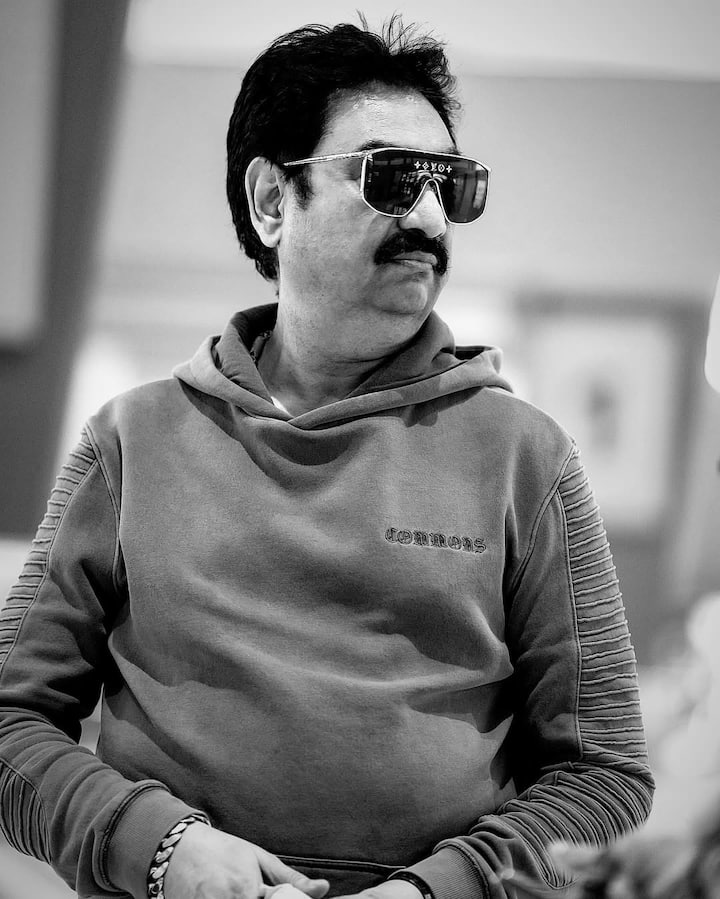 कुमार सानू ने बताया कि, ‘मैं मीनाक्षी शेषाद्रि से कभी नहीं मिला. ना मैंने उन्हें कभी देखा, ना उन्होंने मुझे. हम कभी एक-दूसरे से मिले भी नहीं.. वह भी मेरे साथ नाम जोड़े जाने पर हंस रही होंगी..’