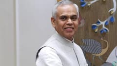 संस्कृतमधून शपथ घेतली, आता गुजरातच्या राज्यपालांवर महाराष्ट्राचा अतिरिक्त भार, कोण आहेत आचार्य देवव्रत?