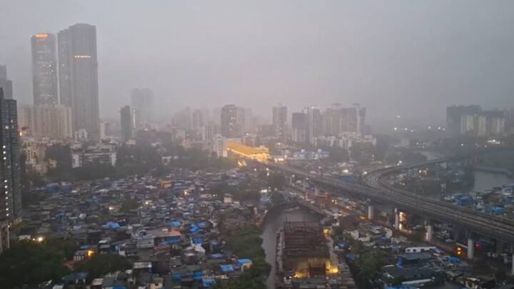 हवामान खात्याने मुंबईला रेड अलर्ट दिला आहे. पुढील तीन तास मुंबईसाठी महत्त्वाचे मानले जात आहेत.