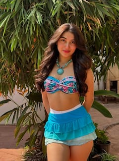 पवन सिंह संग लगाए ठुमके, राइज एंड फॉल में आते ही ऑफर हुई फिल्म, 10 फोटोज में देखें एक्ट्रेस की खूबसूरती