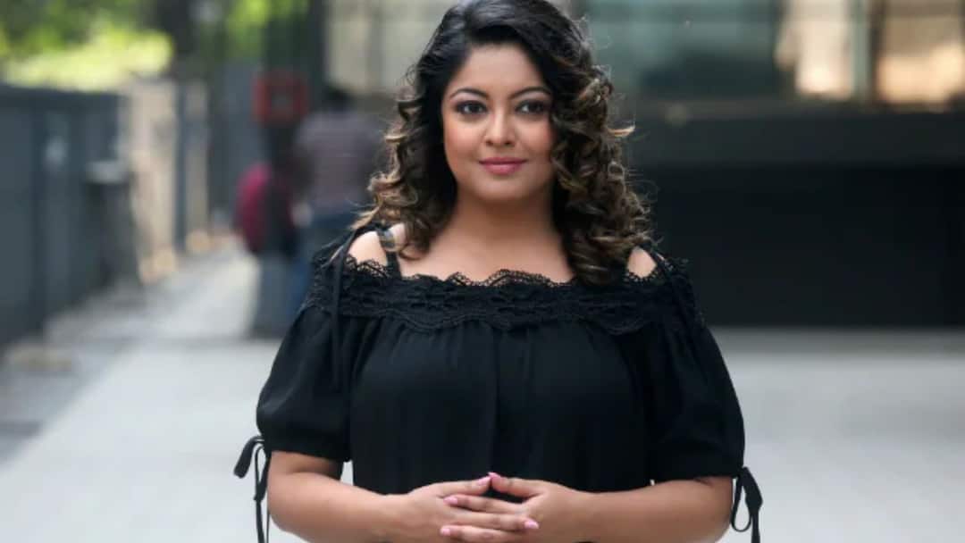 ஆண்களுடன் என்னால் படுக்க முடியாது..பிக்பாஸ் நிகழ்ச்சியில் கலந்துகொள்ள மறுத்த விஷால் பட நடிகை Actress Tanushree Dutta refused rs 1.65 crore offer to participate in bigg boss ஆண்களுடன் என்னால் படுக்க முடியாது..பிக்பாஸ் நிகழ்ச்சியில் கலந்துகொள்ள மறுத்த விஷால் பட நடிகை