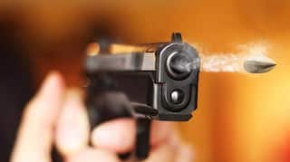 Batala News: ਪੰਜਾਬ 'ਚ ਤਾਬੜਤੋੜ ਚੱਲੀਆਂ ਗੋਲੀਆਂ, ਦੋ ਗੁੱਟਾਂ ਵਿਚਾਲੇ ਹੋਈ ਭਿਆਨਕ ਝੜਪ; 1 ਨਾਬਾਲਗ ਸਣੇ 8 ਲੋਕ ਜ਼ਖਮੀ...