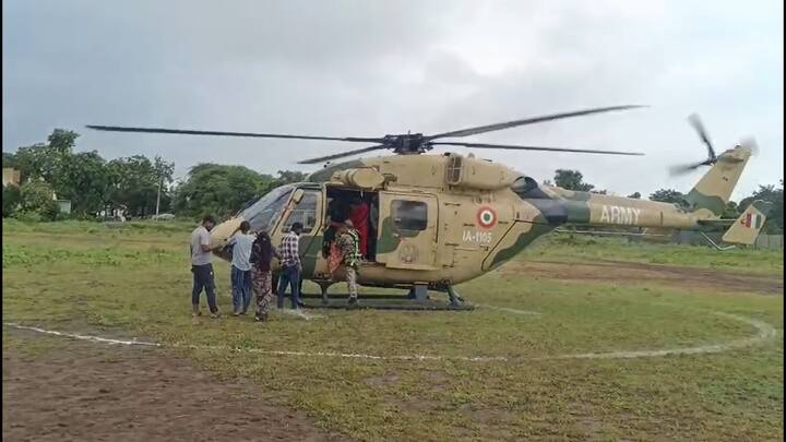 बीड अहिल्यानगर महामार्गावरील धानोरा येथील कांबळी नदीला पूर आल्याने वाहतूक पूर्णपणे ठप्प झाली आहे.