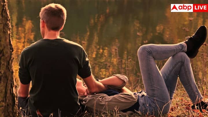 “जब तक इंसान सांस लेते रहेंगे और आंखें देखती रहेंगी, तब तक यह प्यार ज़िंदा रहेगा और तुम्हें जीवन देता रहेगा.”- Sonnet 18
