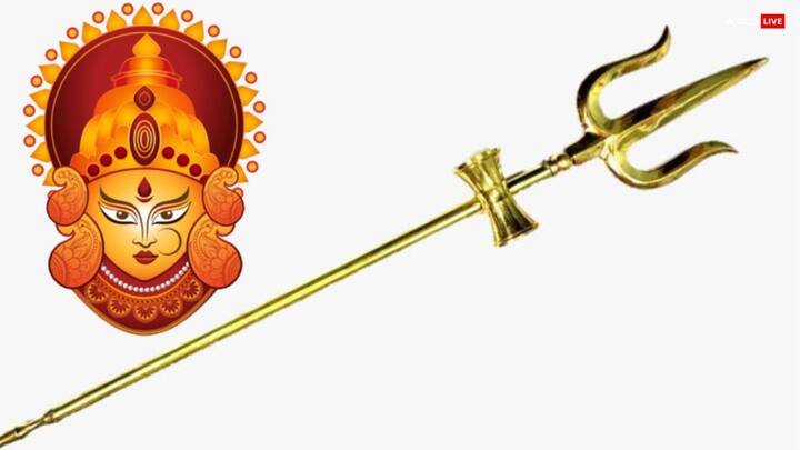 చేపట్టిన పనిలో పదే పదే అడ్డంకి ఇబ్బంది పెడుతుంటే నవరాత్రి సమయంలో ఒక త్రిశూలం తెచ్చి ఇంటి పైకప్పుపై ఉంచండి. వాస్తు శాస్త్రం ప్రకారం త్రిశూలం ఉంచడం వల్ల ప్రతికూల శక్తి ఇంట్లోకి ప్రవేశించదు