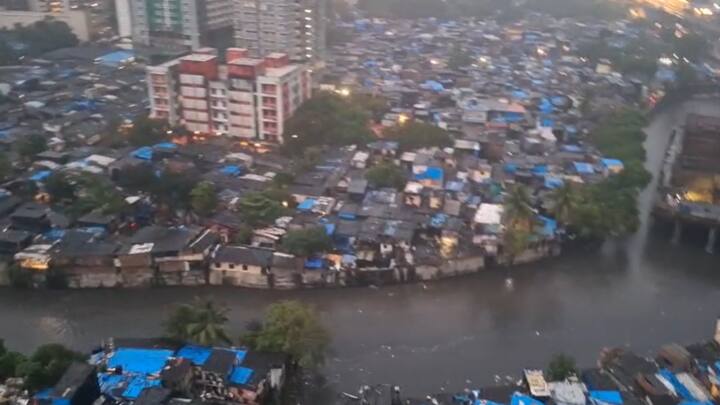 मुंबईत पुढील तीन तास जोरदार वारे वाहू शकतात. पावसाचा जोर कायम राहिल्यास मुंबईकरांना अडचणींचा सामना करावा लागू शकतो.