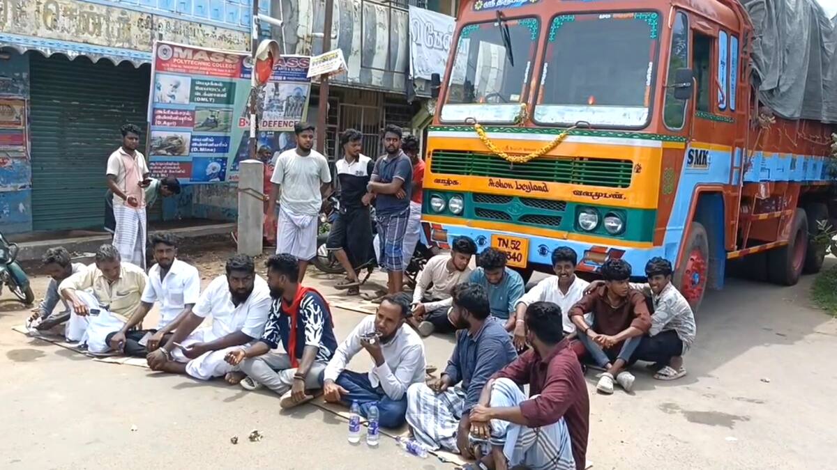 மயிலாடுதுறை: ஓஎன்ஜிசி-யின் எண்ணெய் கிணறு புனரமைப்புக்கு எதிர்ப்பு! கொந்தளித்த மக்கள்...!