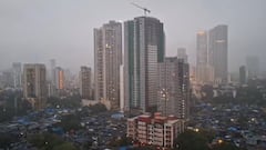 Mumbai Heavy Rain: मुंबईला रेड अलर्ट, पुढील तीन तास महत्त्वाचे; रेल्वे ट्रॅक, रस्ते पाण्याखाली