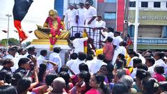 அண்ணா பிறந்த நாள் விழா: திமுக, அதிமுக மாலை அணிவித்து மரியாதை செலுத்தல்