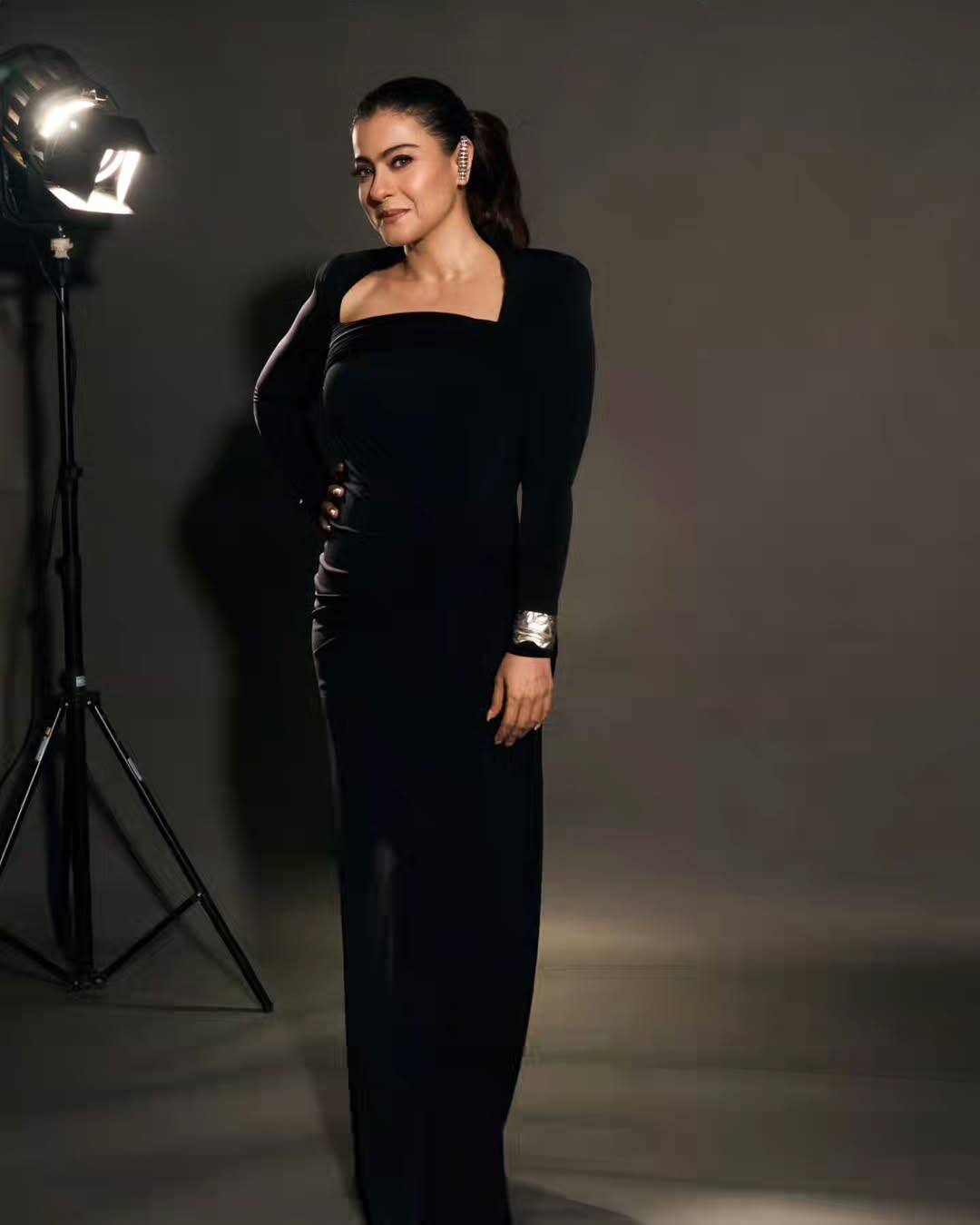 Talking about Kajol's upcoming project, she will be seen in the High-Budget action thriller film 'Maharani: Queen of Queens'. The film stars Prabhudheva, Naseeruddin Shah, Samuti Menon, Jishu Sengupta and Aditya Seal with Kajol. The teaser of the film has been released, but the release date has not been announced yet. The film is written and directed by Charan Tej. It is a Pan-India film, which will be released in Hindi, Tamil, Telugu, Kannada and Malayalam languages.