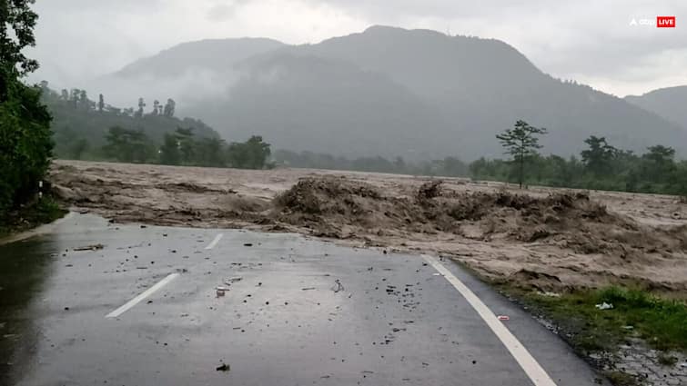 Red Alert For Heavy Rain Issued In Dehradun After Cloudburst Kills 13 Red Alert For Heavy Rain Issued In Dehradun After Cloudburst Kills 13