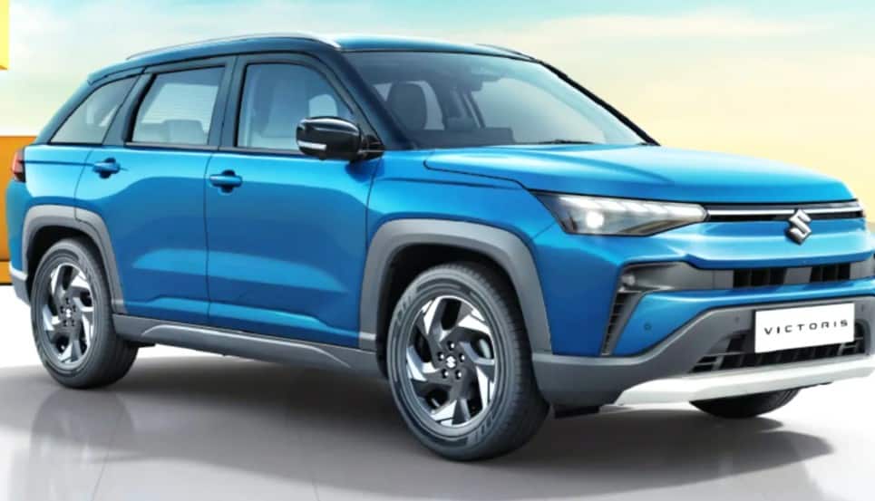 Maruti Suzuki: 22 ஆண்டுகளில் முதல்முறை.. சுசூகி செய்த மிகப்பெரிய மாற்றம் - காரின் பேனெட் டூ ஸ்க்ரீன் சேம் சேம்