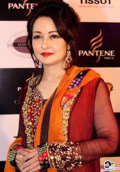 अदनान सामी की एक्स बीवी की 10 तस्वीरें, बॉलीवुड एक्ट्रेसेस से कम खूबसूरत नहीं पाकिस्तानी हसीना