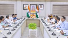 'त्योहारों से पहले प्रदेश की सभी सड़कें होंगी गड्ढामुक्त', CM योगी की नगर निगमों को चेतावनी