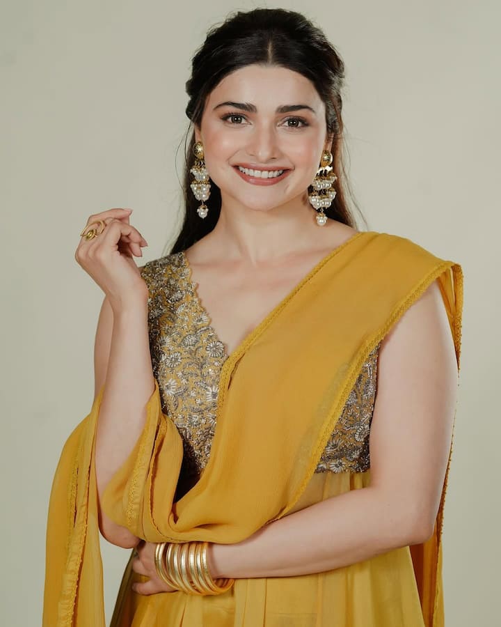How much has been changed in 19 years, the look of 'Kasam Se' Bani, will surprise the latest pictures 3 Prachi, who has already had an attachment to acting from Panchgani from Panchgani and completing higher education from Pune. Prachi Desai got a break through Ekta Kapoor's TV show Kasam Se on the basis of her talent and achieved her identity by proving himself.