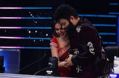 Priyanka Arul Mohan - OG Promotions: ఆహా... ప్రియాంక మోహన్ చీర కొంగుపై 'ఓజీ' టైటిల్... హీరోయిన్ డెడికేషన్ చూడండమ్మా