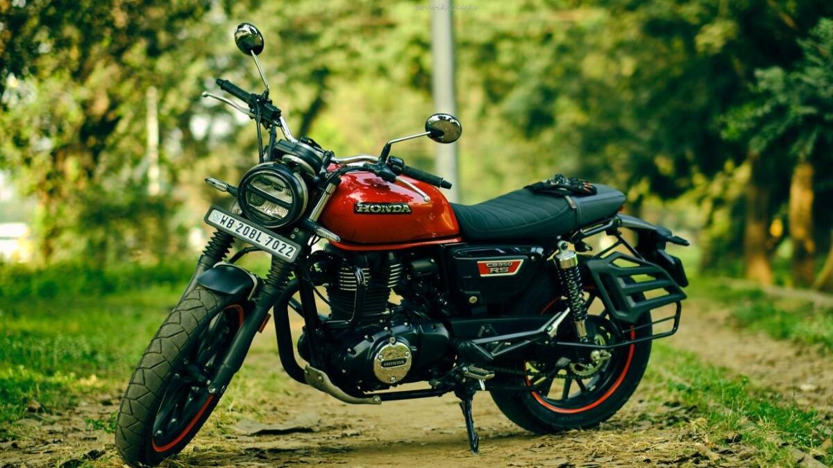 ரூ.18 ஆயிரம் வரை குறையுது.. கம்பீரமான Honda CB350 விலை இனி இவ்ளோதான்!