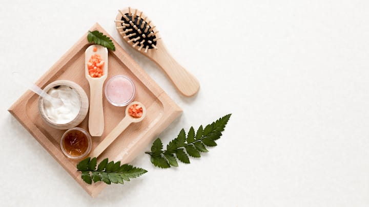 Neglecting the Scalp: A neglected scalp quickly loses vitality, especially after exposure to styling products and pollution. Pamper it with nutri-masks infused with shea butter, hibiscus, bhringraj, and methi. They deeply nourish, improve circulation, and restore softness. (image Source: freepik)