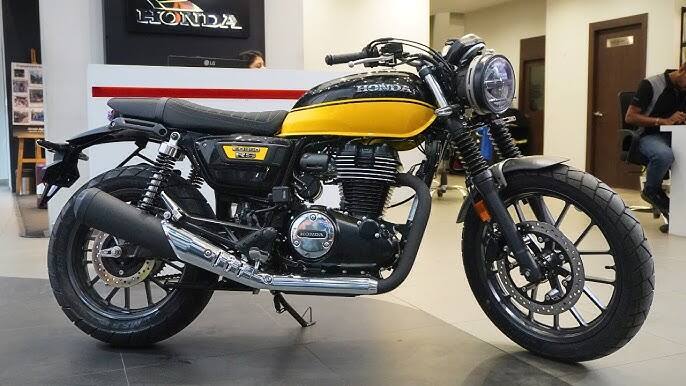 ரூ.18 ஆயிரம் வரை குறையுது.. கம்பீரமான Honda CB350 விலை இனி இவ்ளோதான்!