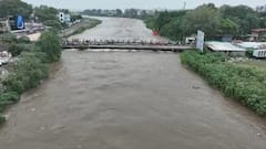Marathwada Rain Update : मराठवाड्यात पावसाची दाणादाण, अनेक गावांचा संपर्क तुटला; बीड शहराला पाणीपुरवठा करणारे बिंदुसरा धरण ओव्हरफ्लो