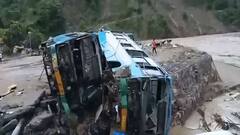 Uttarakhand: દહેરાદૂના સહસ્ત્રધારામાં વાદળ ફાટવાથી તબાહી, શિમલામાં ભૂસ્ખલન, મંડીમાં બસો ડૂબી