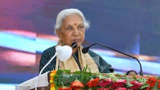 'हॉस्टल में शराब की बोतलें..', पूर्वांचल यूनिवर्सिटी के समारोह में भड़कीं राज्यपाल आनंदीबेन पटेल