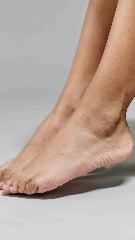 ਠੰਡ 'ਚ ਤੁਹਾਡੀਆਂ ਵੀ ਫੱਟ ਗਈਆਂ ਅੱਡੀਆਂ, ਤਾਂ ਅਪਣਾਓ ਆਹ ਘਰੇਲੂ ਨੁਸਖੇ