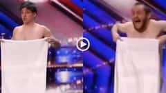 Video: रणबीर कपूर को भूल जाएंगे आप, दो लड़कों ने तौलिया डांस कर स्टेज पर लगाई आग,  हंस-हंसकर हो जाएंगे लोटपोट!