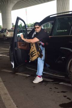 एयरपोर्ट पर स्पॉट हुए अली फजल और ऋचा चड्ढा, कैज़ुअल लुक में कपल ने दिए पोज